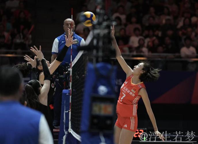 中国女排北京站决战惜败土耳其 2-3收官世界联赛 中国女排北京站决战惜败土耳其 2-3收官世界联赛